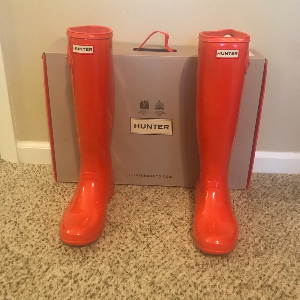 Beautiful Hunter rain boots. EUC! US size 9